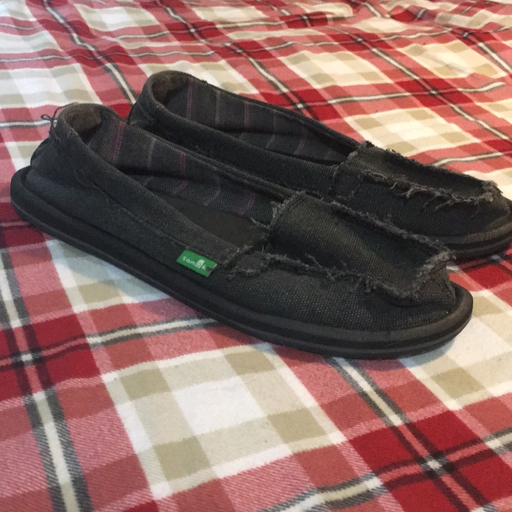 Sanuk slide ons